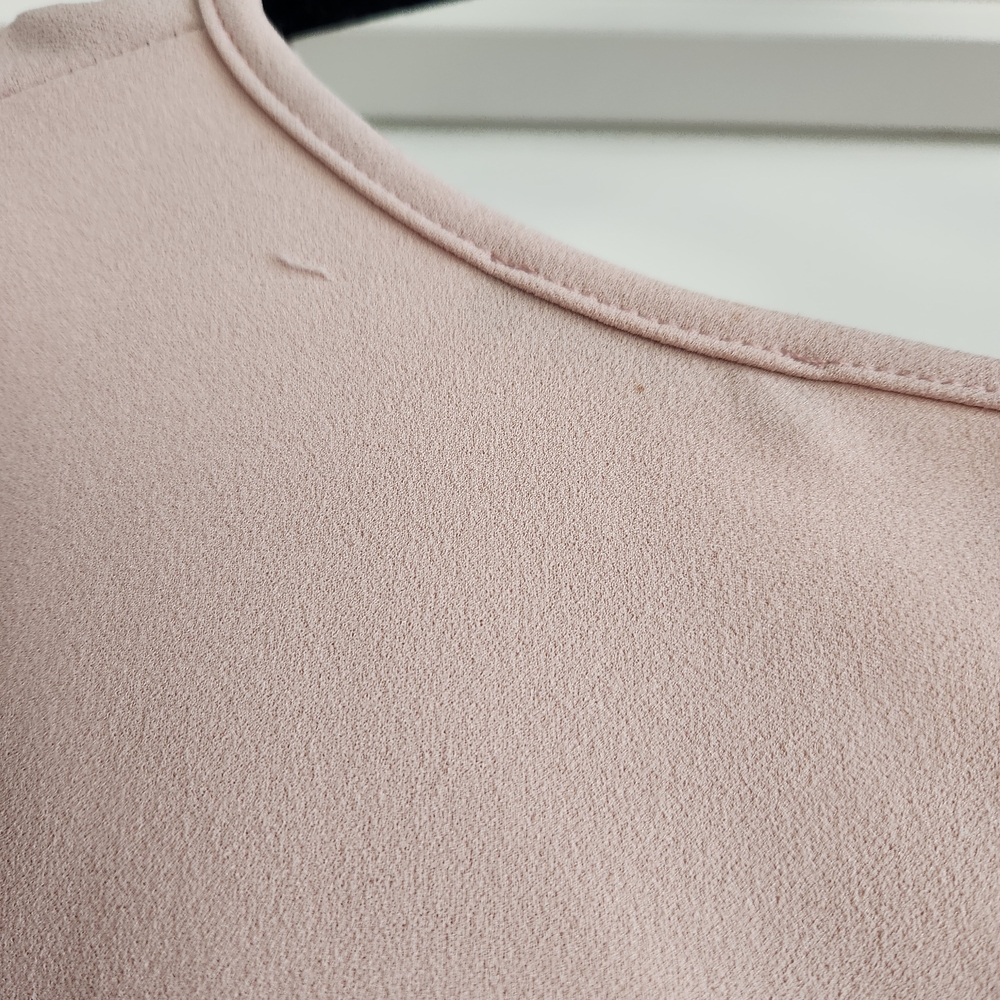 Boohoo Blush Rufffle Top - Picture 6 of 6